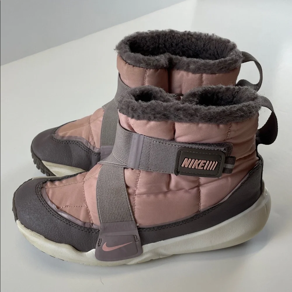 Nike Youth Winter Boots Pink Gray Faux Fur Lined Shoes Size 3Y